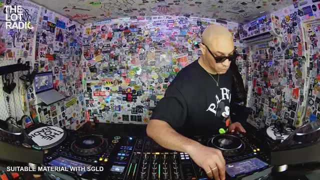 Episode 3VkKaBdIeLx1wwo46xTsQl Thumbnail 3