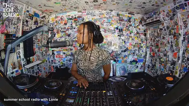 Episode 4KSSvMwr21Fx2fqqYXMdhp Thumbnail 2