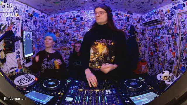 Episode 5ilOmDUpw560FM0VhxbOuV Thumbnail 1