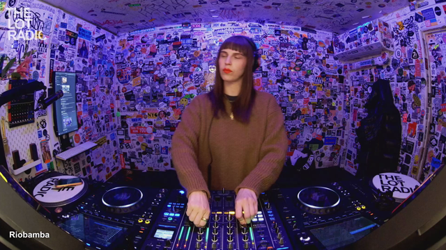 Episode 4Njki3d3HzeqTqunej3iwO Thumbnail 1