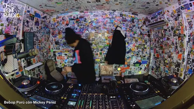 Episode 26RRQ9MsB60XMqgzgat3T5 Thumbnail 1