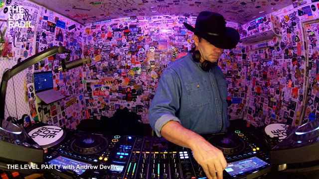 Episode en6FySVLeEIVCVbdS504X Thumbnail 1