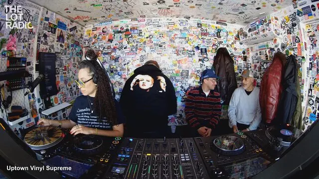 Episode 5hn6cVb9sIjeFo4GlDBUTW Thumbnail 1