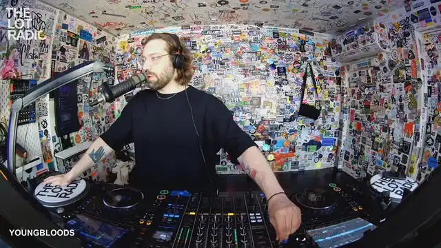 Episode 31zP4SD556UqDFxea2BQjp Thumbnail 2