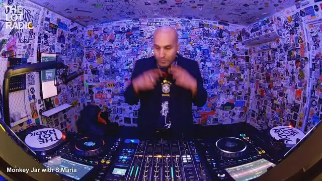 Episode 7vOytQsOffbfJOMgAfctV2 Thumbnail 5