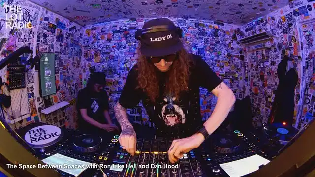 Episode 6X1tLoEzMKXjmNTroSD41c Thumbnail 3