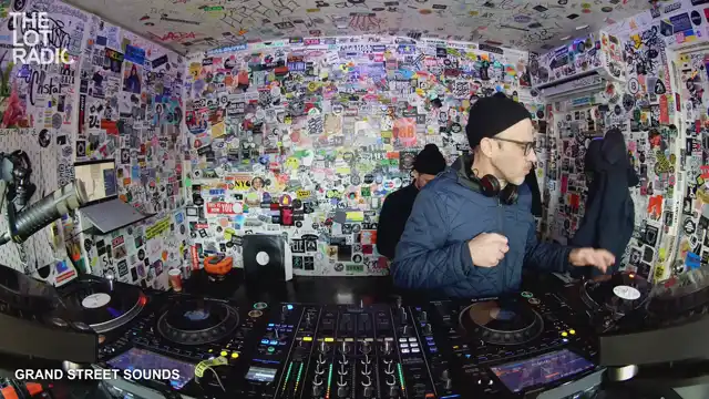 Episode 2zPbD6q98avTyP2ED2Rldd Thumbnail 3