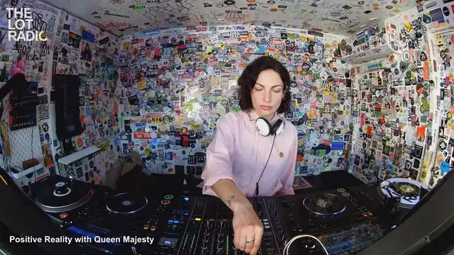 Episode 28dn0DafYO6vMbIhSgGG9o Thumbnail 4