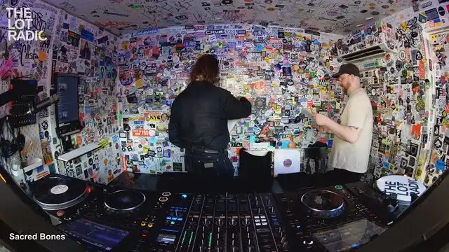 Episode 5El7krq3qTGgYAaFFspOVo Thumbnail 2