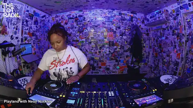 Episode 2OFtCfoL4zEWydU2uDz627 Thumbnail 4