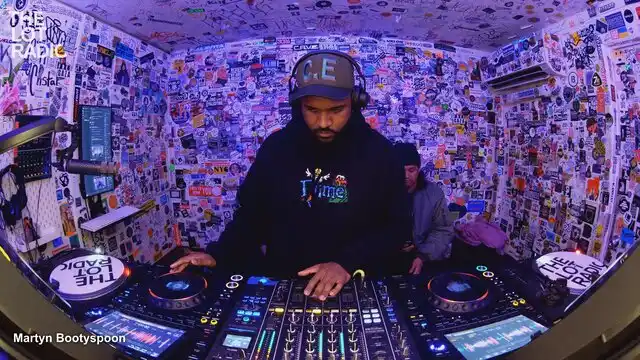 Episode 5lAe5oGQuC5OnM31FUbMyY Thumbnail 2