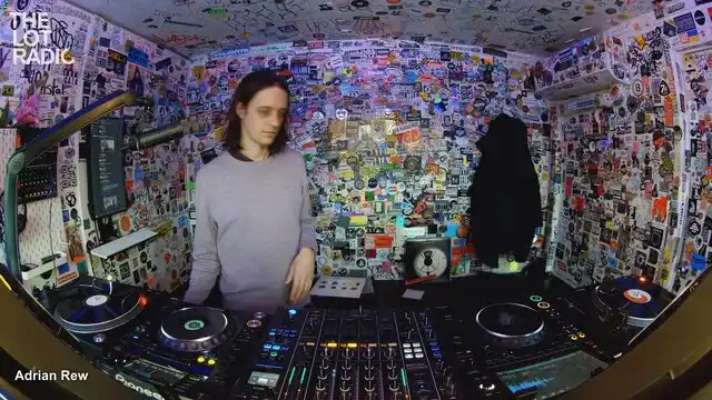 Episode 1ZVwFj3VVxyQ1f00Jkcj7v Thumbnail 4