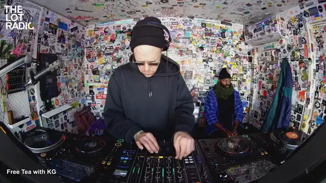 Episode 10jIhsdGQRg6odMH68IWeL Thumbnail 5