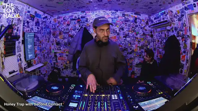 Episode 7INektIDHU4WaUpMVwhtiw Thumbnail 3