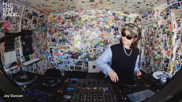 Episode 2MYAqNzBUInj2IjjFyWQvL Thumbnail 4