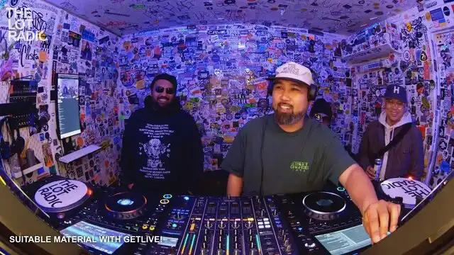 Episode 1P3GoZhwQZs7xYydhvDFaP Thumbnail 3