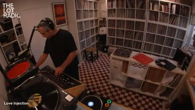 Episode 1inLwYm22yEc6hMAoGyTNo Thumbnail 5