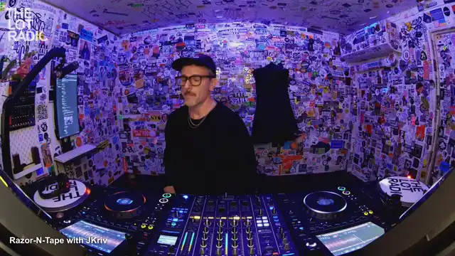 Episode 1TPKrFkht4r4NVnuwDMUXC Thumbnail 5