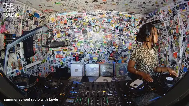 Episode 4KSSvMwr21Fx2fqqYXMdhp Thumbnail 5