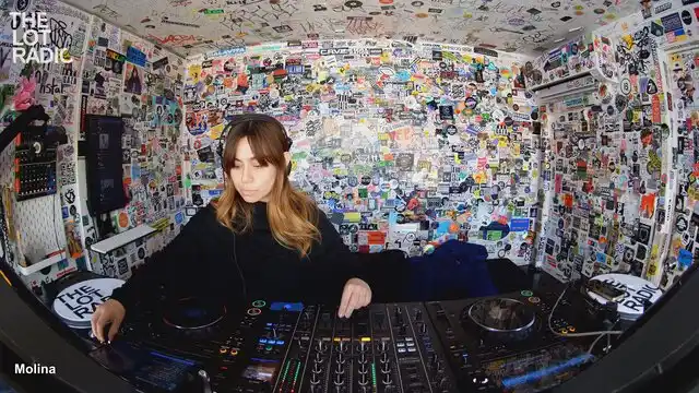 Episode 2yLgG3FJNhSztBYgelapQ8 Thumbnail 3