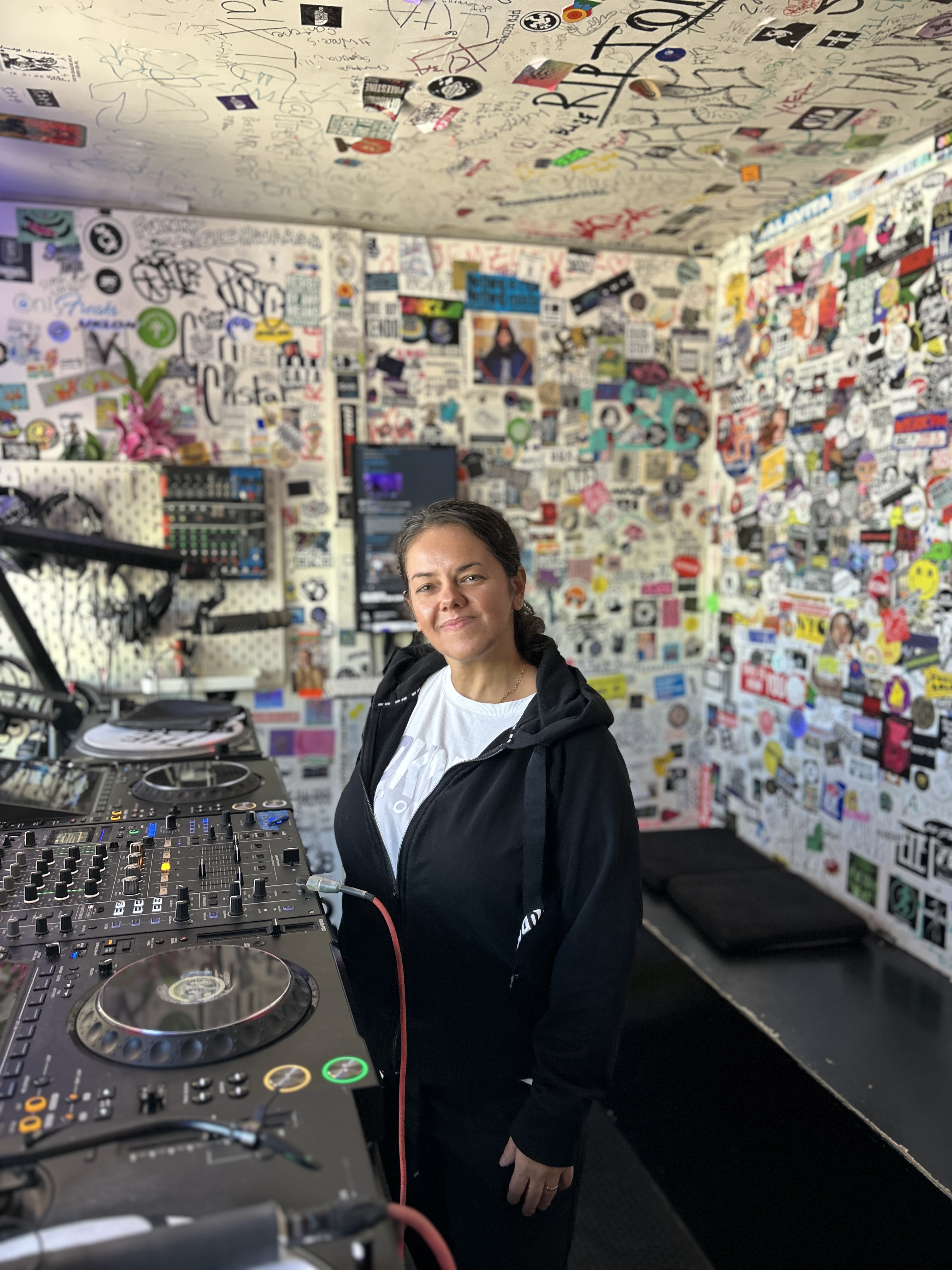 s5jg5mc2i1gpuv1btb6favu6fk_20260411T140000Z