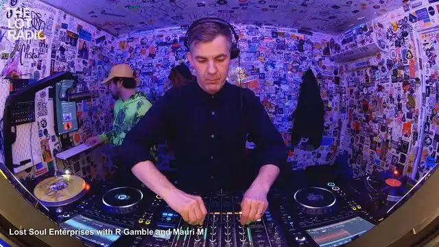 Episode 3QOi8IeAPNtWBziCgPf206 Thumbnail 3