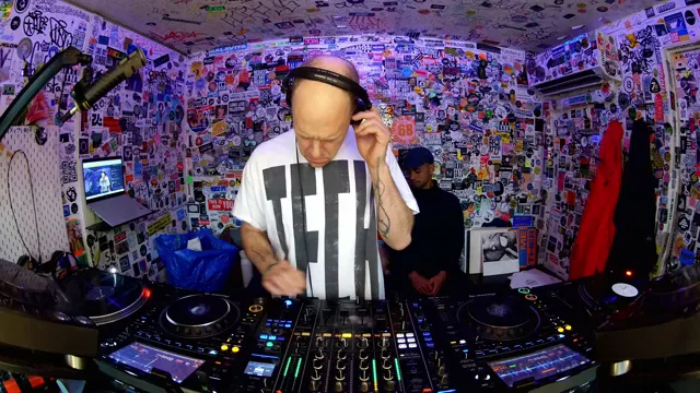 Free Tea with KG  poster