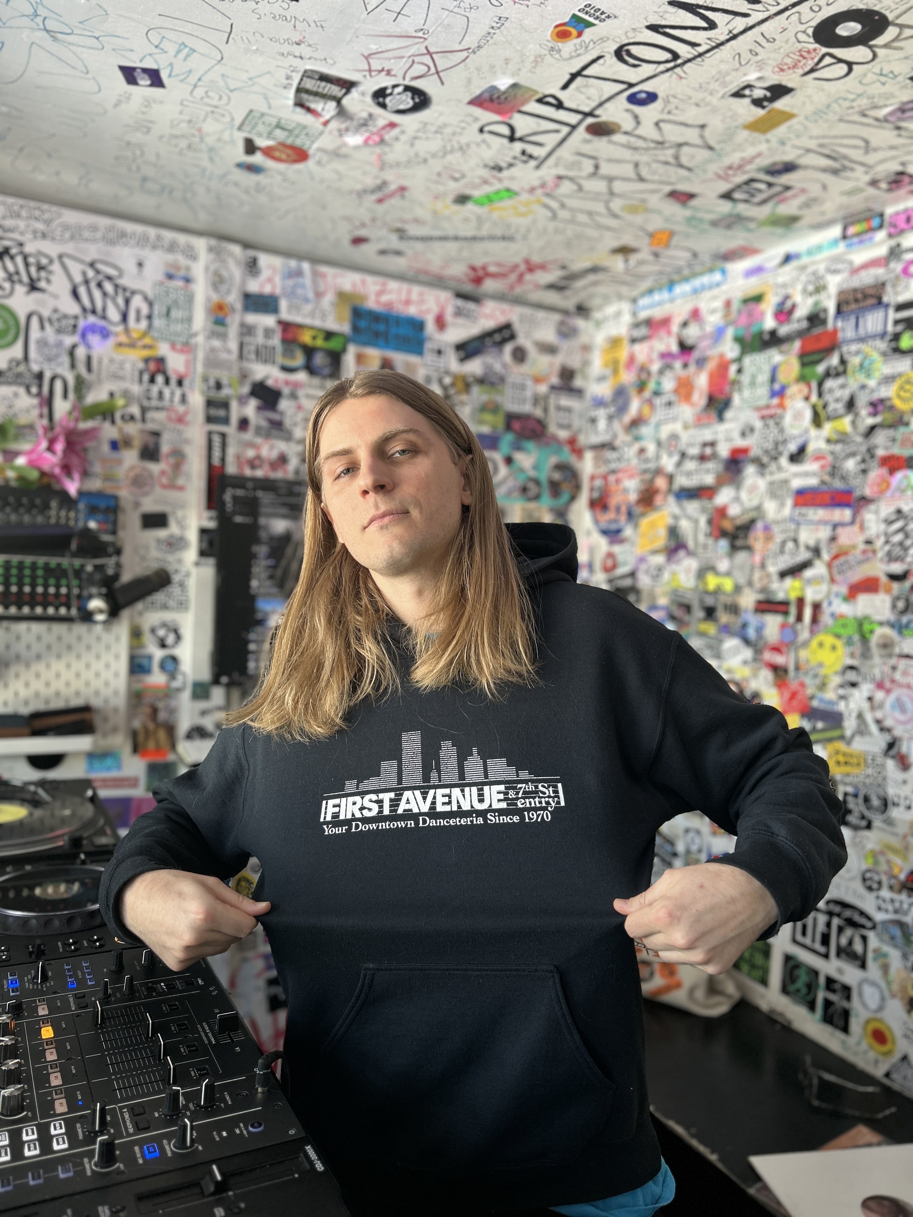 nub8u1opqvcpr7r20ponq4e7nf_20260204T180000Z