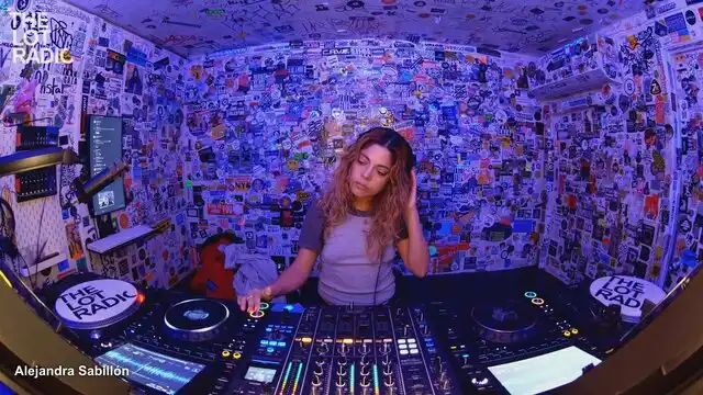 Episode 5VKhH1fQXbcnq9BG4xJKYu Thumbnail 2