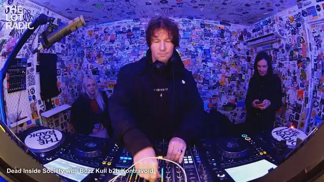 Episode 2Ha9wdLRw2zGRGOYDQqSAU Thumbnail 5