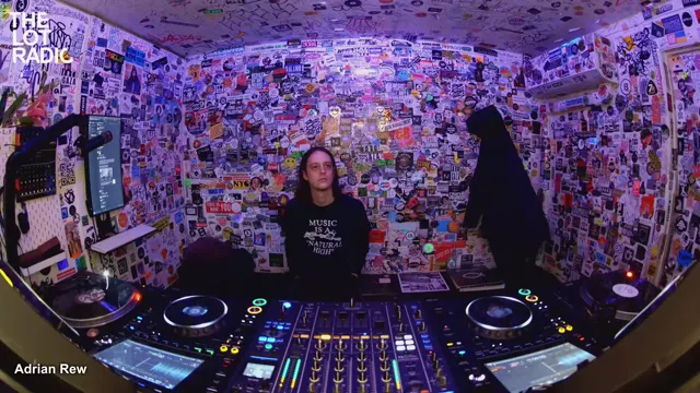 Episode 1hL3d2YV1ANE2x4hbJwKtl Thumbnail 1