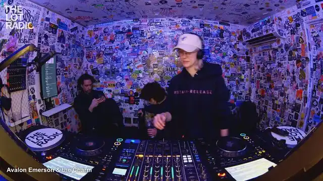 Episode 2vUeYo7M6Gc9NVJDvMeu13 Thumbnail 4