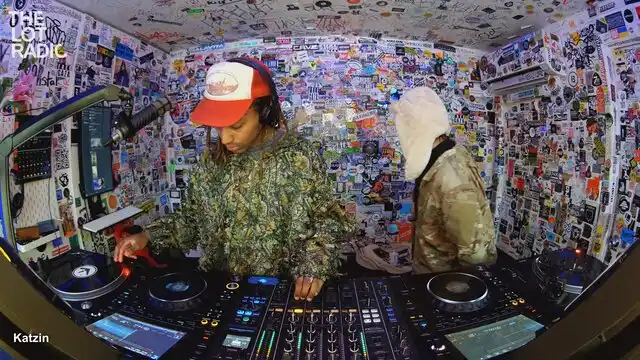 Episode 6h5Xa7NJaxpxli31aSGOsM Thumbnail 5