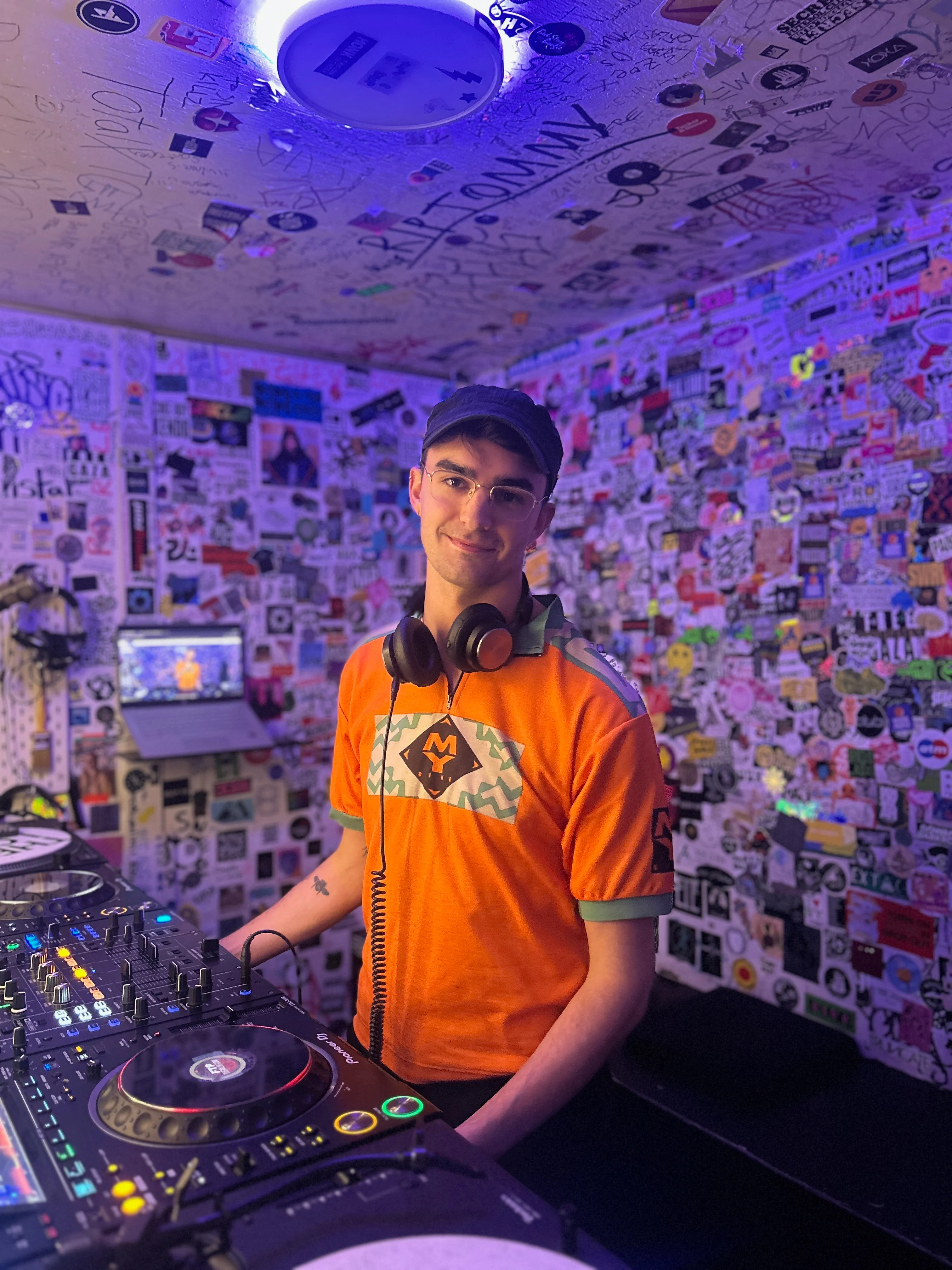 x3butterfly invites Kindred