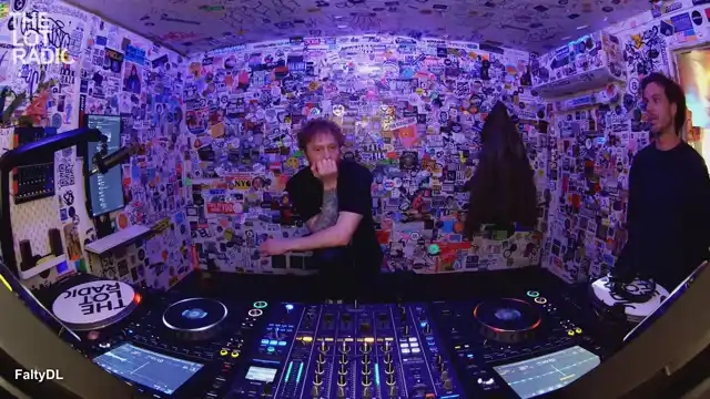 Episode 6PCdyGwyd6xmgMMEfNCVyK Thumbnail 4