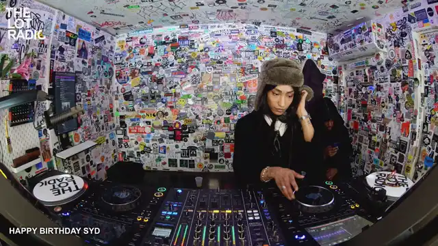 Episode 39r0apU6t7YFKMotgojsfu Thumbnail 3