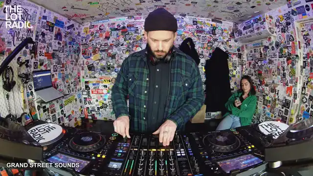 Episode 4pZOL1nRC7vmPlzF3AxViZ Thumbnail 4