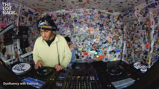 Episode 5Z56GFDTHEiFcqbDEQ8jHi Thumbnail 3