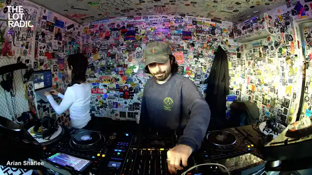 Episode 3ois6w8NSnFTOtZBKkeGda Thumbnail 5