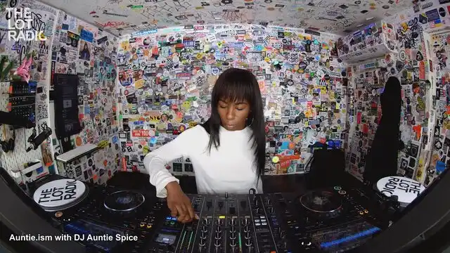 Episode 6EGVOdanw9DeEzFWxAcTRC Thumbnail 2