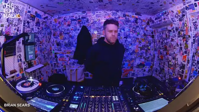 Episode BR8uyuodTcNXSB36VF57f Thumbnail 5