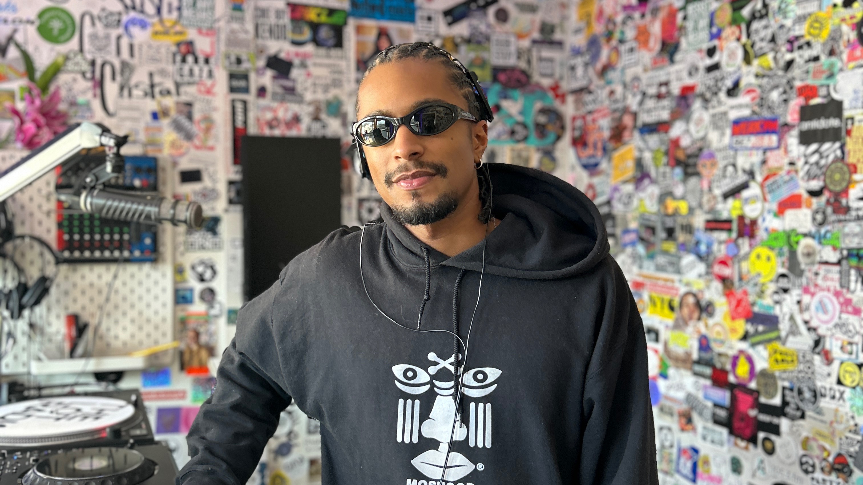 2dsk9ghf6oaqiku2gb3i64c5fs_20260409T220000Z