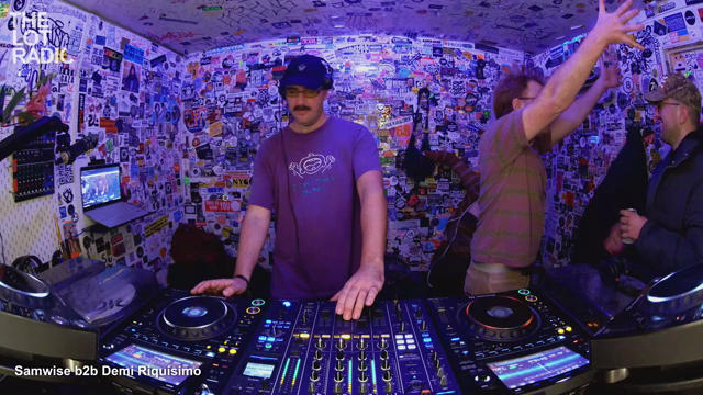 Episode 2h42pCweBy3lRSVzpfP3Pp Thumbnail 1