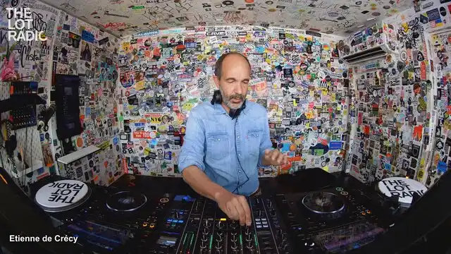 Episode 3ZAiPkbmYnJl8CuOUiU31b Thumbnail 5