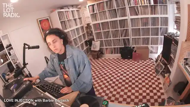 Episode 2CrrzM3zZEumGxSVXMgM3E Thumbnail 3