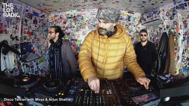 Episode 1Ujtk1BNpxapLd9sa81W0G Thumbnail 5