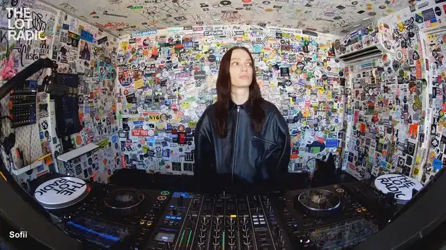 Episode 51I2EqVx8J7TNdRafilgZl Thumbnail 3