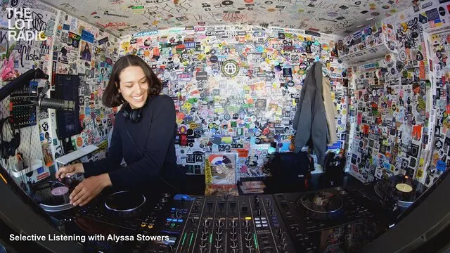 Episode 3SPho2l2156wcPbHu4oLYS Thumbnail 1