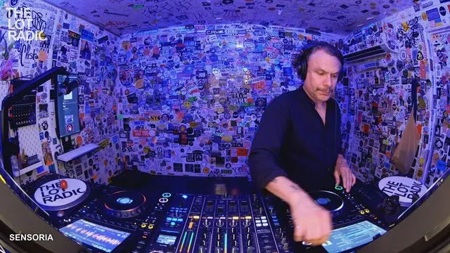 Episode 3c1HcwRkrsRMW4cnz14eE8 Thumbnail 1