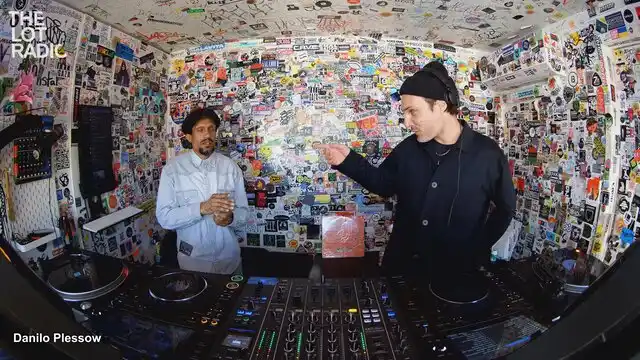 Episode 4Cpe93aw5vQn9v7TLHYGME Thumbnail 2